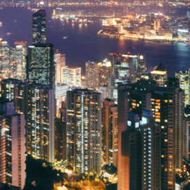 香港：公务员大幅加薪 引1.8万港人争“铁饭碗”