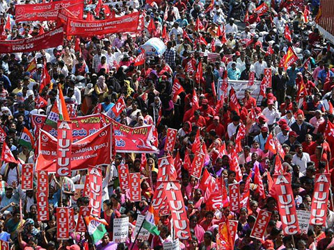 印度：不满“反劳工”政策 两亿人罢工要求提高低保