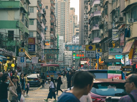香港：失业大军逼近25万 23%的雇主违反承诺
